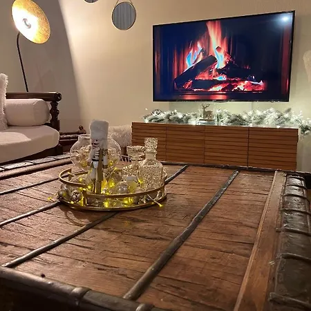 Апартаменты House In The Woods *