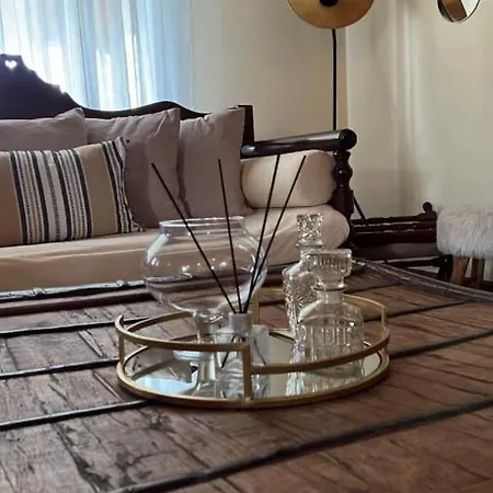 House In The Woods Апартаменты Кардица